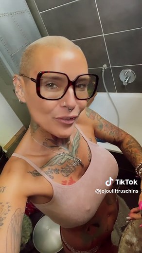 Kopfrasur Frau - Ratzfatz Haare ab!