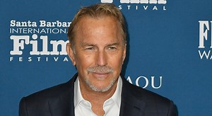 Kevin Costner denunciato per una scena di stupro, la confrofigura: «Sono umiliata e traumatizzata». Lui: «Sei un'accusatrice seriale»