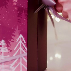 356 reactions · 63 shares | Célébrez la saison avec un calendrier de l'Avent Yankee Candle®. Derrière chacune de ses 24 portes se cache un lumignon parfumé qui sera votre dose journalière de magie de Noël. Faites du compte à rebours jusqu'à Noël un moment chaleureux et plein de surprises! ️ | The Yankee Candle Company | Facebook