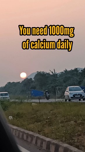 How much calcium do you need ? If you are 18 , you body needs 1000mg of calcium daily. But do you need calcium supplements? Well, unless you are deficient in calcium, you should source calcium directly from food. There are plenty of options out there. Here are a few. #calcium #instalove #ɪɴsᴛᴀɢᴏᴏᴅ #nutriton #healthday #healthfactsoftheday #ravneetbhalla | Ravneet Bhalla