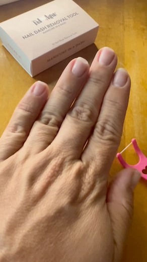 How I take my press on nails off safely without ruining my nails! Biggest tip use dawn soap oil and soaking warm water! #pressonnails #pressonremoval | Tousled and Tangled Hair