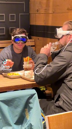 Apple Vision Pro  Apple Store #apple #visionpro | JEFF VLOG | Facebook