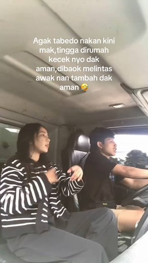 𝐏𝐀𝐃𝐀𝐍𝐆 - 𝐏𝐀𝐑𝐈𝐀𝐌𝐀𝐍 | 𝐒𝐔𝐌𝐁𝐀𝐑 on Instagram: "Ndak angin se nan tekor doh jo saku saku ikuik lo tekor😆 Sc : @adznisyaptra 𝐓𝐀𝐆 𝐊𝐀𝐖𝐀𝐍 𝐒𝐀𝐍𝐀𝐊👥 @minangtrending #minangtrending #minanglipp #salingkaminang #minangbana #minangmendunia #minangpadiah #ota_lapau #fyp #salingkaminang #minangtraveling #bukittinggiku #palantaminang #minangkabau #fypminang #bukittinggi #otalapau #reelforyou #gadihbujang_minang #bandung #tiktokviral #sumbar_rancak #anakhitskekinian #gadihbujangmin