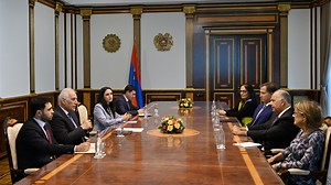 Նախագահ Վահագն Խաչատուրյանն ընդունել է Ամերիկայի հայկական համագումարի պատվիրակությանը: 🔗 Հանդիպման մանրամասները՝ https://bit.ly/3NyIrVD | ՀՀ նախագահի աշխատակազմ/ Office of the President of the Republic of Armenia