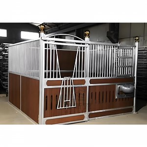 [Hot Item] Premium Bamboo Front Panel Horse Stall with Secure Sliding Door