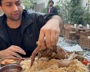 65K views · 1.6K reactions | جڑی بوٹیوں کیساتھ گھنٹوں کھڈے میں تیار کی ہوئی مٹن حنید ، گوشت ایسا ملائم کہ منہ میں رکھتے ہی گھل جائے || No Red Spices only slow cocked roasted lamb with rice  | Ali Gaam | Facebook