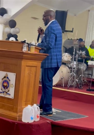 Hutchinson Longstreet Baptist Church on Reels