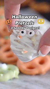 HALLOWEEN PRETZELS 🎃🥨👻 Create pumpkins, mummies, or monsters with just 3 ingredients each! The spookiest sweet & salty treat for Halloween parties, movie nights, or school snacks! #halloweentreats #pretzels #kidsrecipes #chocolatecoveredpretzels | The Soccer Mom Blog - Positive Inspiration for Moms