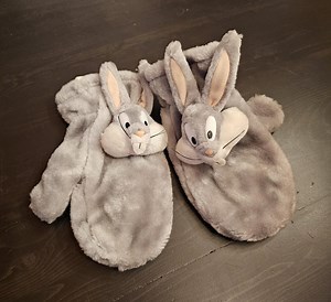 Vintage Bugs Bunny Mitten for Children, Grey, Warner Brothers Plush Toy - Etsy Canada