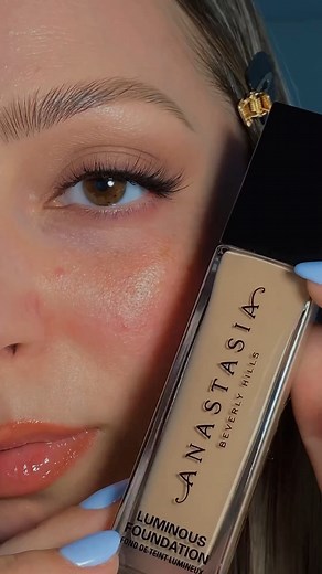 Have you tried the #Abh luminous foundation yet? If not, you're missing out! It's absolutely magical. ✨ ABH Cosmetics Available now exclusively in our stores and on fatales.tn 🛍 #FatalesStores #XlusifsByFatales #Abh #AnastasiaBeverlyHills | FATALES