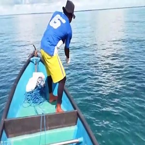 cuando los pescadores encuentran grandes bancos de peces. | Raelynn Collins