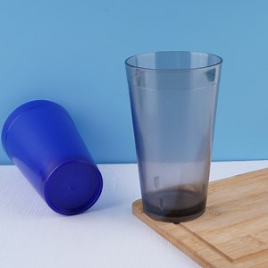 [Hot Item] Plastic Drinking Tumbler 600ml Customized Color Largecapacity Unbreakable Polycarbonate Stackable Tumbler
