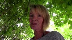 Die chronisch untervoegelte Hausfrau im Camper beglueckt