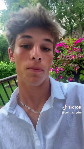 Colin Snyder (@colin.snyder)’s videos with language - 🎶