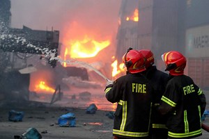 Bangladesh Chemical Container Explosion: 44 Killed, 450 Injured in Chittagong Depot Fire