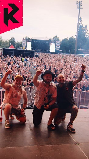 KUOPIOROCK LAUANTAI ⚡ HUH! SE OL PIÄPÄIVÄ SE! Tuli myös todetuksi, että Kuopiorockissa kaikki on mahollista – ja sehän tokkiisa soppii meille! 🔥 361 päivää jäljellä seuraavaan rokkiin, sen kunniaksi Pimmee Kukko -liput tulee myyntiin huomenna!🤘 Rokkihousut jalkaan ja piletit taskuun siis! 🐓 📽️ @sahaprod #kuopiorock #yhessähännäitätehhään #rokinpiäkaupunki @radiorocksuomi | Kuopiorock