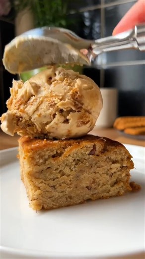 536K views · 395 reactions | The only banana cake recipe you'll need! 襤 | Twisted | Facebook