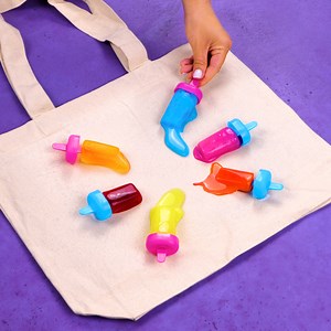 Unique bleach and paint ideas for clothes restyling | Patch it