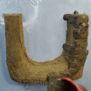 Create indoor serenity with DIY mini concrete tree fountains #concrete #fountain #indoor | RusticKraft