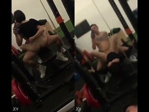 Chịch cô bạn gái trong phòng gym nứng đã quá