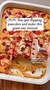 ✅ One-Pan Pancake Day 23/30 Healthy Treats Series. Quit flipping a mountain of pancakes and make this giant one instead. This idea came to me one Sunday morning, I was sorting all 3 of my babes and running back and forth from the pan. 🔥Pancakes burnt. 😭Kids cried. 🙅‍♀️Mumma was done. When the next Sunday rolled around, I whipped up my pancake batter, greased an oven tray and poured it in. 30-mins-ish layer…kids dressed, beds made, Mumma sane, pancake was cooked! The best. ✅✅✅ I’ve made this r