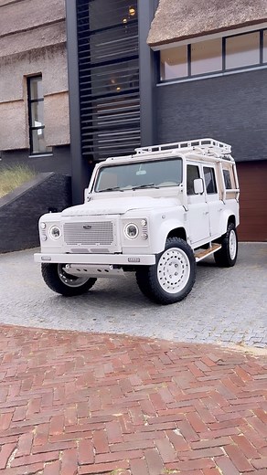 64K views · 1.4K reactions | Proudly present to you; Jax 懶✨女 A custom Land Rover Defender hand built in Amsterdam with only love, passion and obsessions for details! ✨❤️女 Driven by passion, inspired by adventure. #thelandrovers #customdefender #defender110 #modifieddefender #luxurycar #landroverdefender #defender #convertible #convertibledefender #landrover | The-Landrovers | Facebook