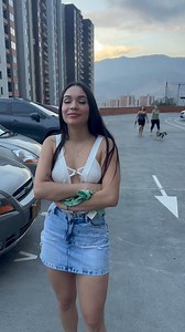 564K views · 2.7K reactions | chica acepta retos virales a cambio de diner0 | Reflexiones Medellín | Facebook