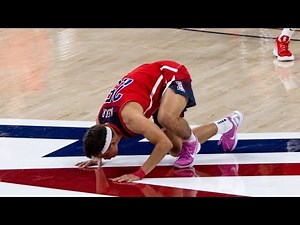 No. 3 Arizona's Kerr Kriisa kisses the "A" at midcourt after sinking a three