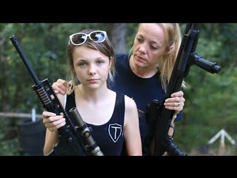 25 GIRLS SHOOTING FULL AUTO AR15, M16, M60, AK47 And Heavy Machine GUNS