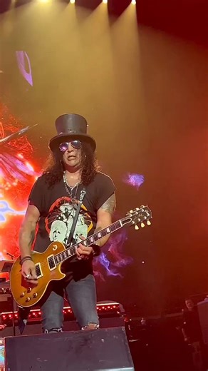 47K views · 2.2K reactions | #tennessee #knoxville 2023  Thompson-Boling Arena #thompsonbolingarena #Slash #gunsnroses  Tako ©️ | Slash Addict | Facebook
