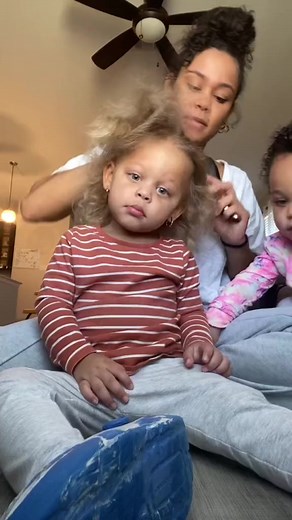 The hair is giving very much Harry from the movie “Dumb&Dumber” 🫢 | Hannah Bernadine