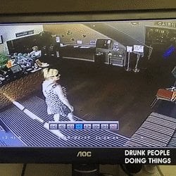 [X-post wtf] Woman casually poops in a store