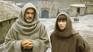 „Der Name der Rose“: Aus diesem Grund wurden im Film mit Sean Connery die Schweine schwarz angemalt