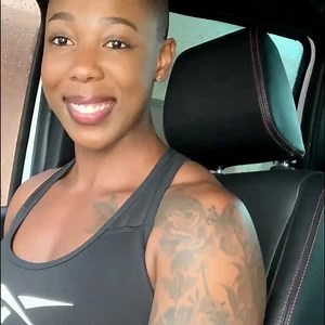 9.9K views · 1.1K reactions | Join @zee_fitnessjunkie on Insta and reach your Ford fitness goals with this thunderous ab workout in your Ranger Thunder. Find out more here: https://ford.to/3qaO0Ne. | Ford | Facebook