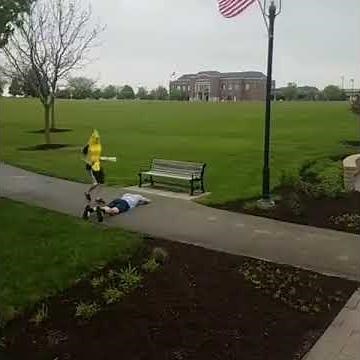 Banana peel slipping on human (gone wrong)