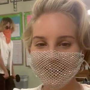 Lana Del Rey Receives Backlash After Wearing Mesh Face Mask During Fan Meet and Greet