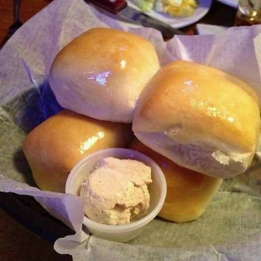 Texas Roadhouse Rolls recipe: how to make famous buttery rolls