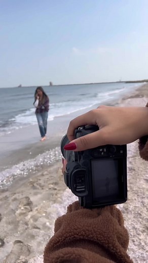 Capturing Beach Moments with DSLR Photography