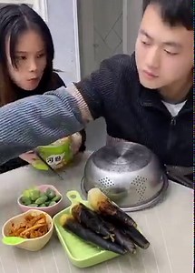 OMG, Orange Wasabi Eating Husband and Wife Tricks For More Food 2022 | Mundo