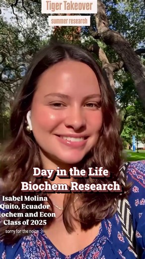 Spend a day with aspiring biochemist Isabel Molina '28! ☀️🧪 | Trinity University