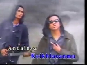 61K views · 1.5K reactions | Memang tangkap leleh lagu nie.. Stings - Seandainya Tuhan Mengizinkan | Orang Kampung Kita | Facebook