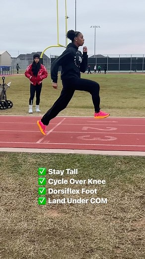 Technical Build Ups‼️ As we are approaching the indoor season don’t forget to stay consistent with proper mechanics and technical drills. We have to continue to reinforce these movements throughout the season to help build strength in positions and muscle memory in sprinting. Keep it simple and consistent. #amaxathlete Example Drill: Front Side Mechanics Build Ups: 10m FSM Shuffle into a 20m Build Up Focus on proper technique and staying relaxed, technique before speed. Get Faster. | AMAX Speed 