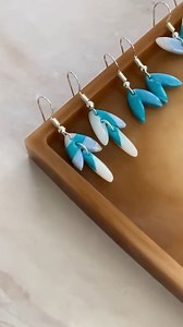🔹 Metallic Translucent FIMO Polymer Clay Leaf Earrings 🔹 See the written blog to learn more about the technique and products used in the video ➡️ ➡️ ➡️ https://bit.ly/3V2QhMd | Cooksongold