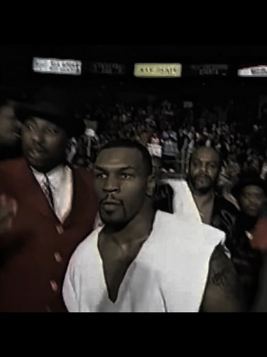 Mike Tyson Knockout Highlights: Iconic Punches in Boxing