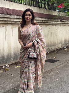 99K views · 3.4K reactions | Neha Pendase Snapped at Silver Beach Cafe Juhu | Bol Bollywood | Facebook