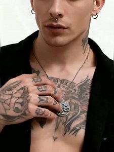 Pendentif médaillon rond Horus et Anubis en acier au titane rétro en relief / Unisexe / Collier motard Harley-Davidson - Etsy France