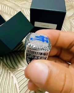 Pelotero Alexander Albertus 🇦🇼 a ricibi su renchi di CAMPEON 🏆di Arizona Complex League 2024 despues di a bira CAMPEON hunto cu su ekipo L.A. Dodgers den luna di July 2024.🔥💪 Ta bon pa cu aworaki Alexander Albertus 🇦🇼 ta forma parti di organisacion di Chicago White Sox y ta e Top Prospecto #14 riba nan lista. Pabien Alexander y keep up!🇦🇼🔥💪⚾️ #sportszonearuba | Sports Zone Aruba