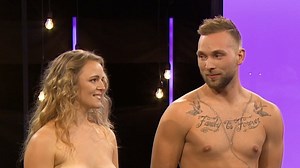Var splitternøgen på dansk tv: - Det overraskede mig, hvor forskellig kvindekroppen egentlig er