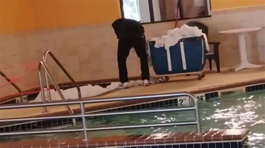 'That's disgusting': Hotel under investigation for using hot tub to clean sheets