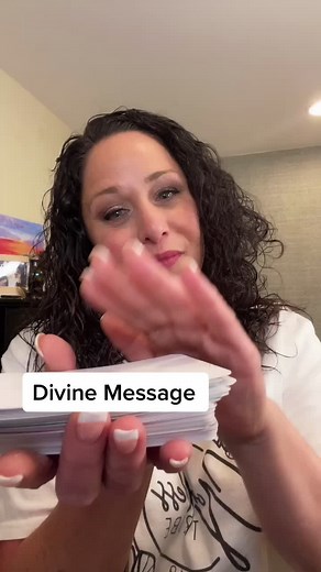 I bet you didn’t know how much you needed this Message #goddessgiving #divinemessge #angelmessageforyou #oraclereadinghealer